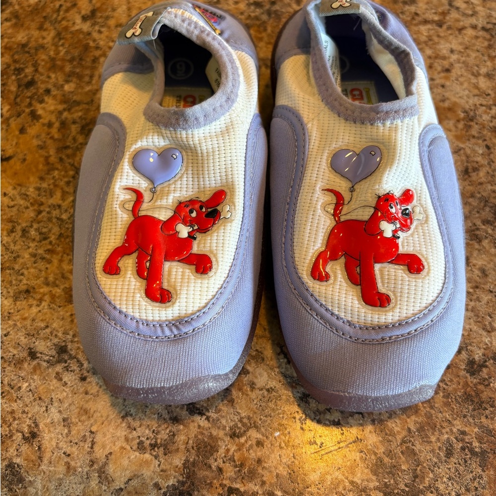Clifford the Big Red Dog water shoes toddler 9 vintage rare